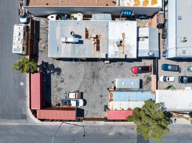 More Photos Of 73 N 30th St, Las Vegas Auto Repair For Sale