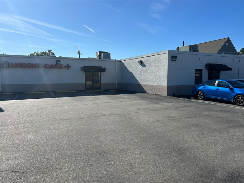 More Photos Of 420 Owen Dr, Fayetteville Medical For Lease