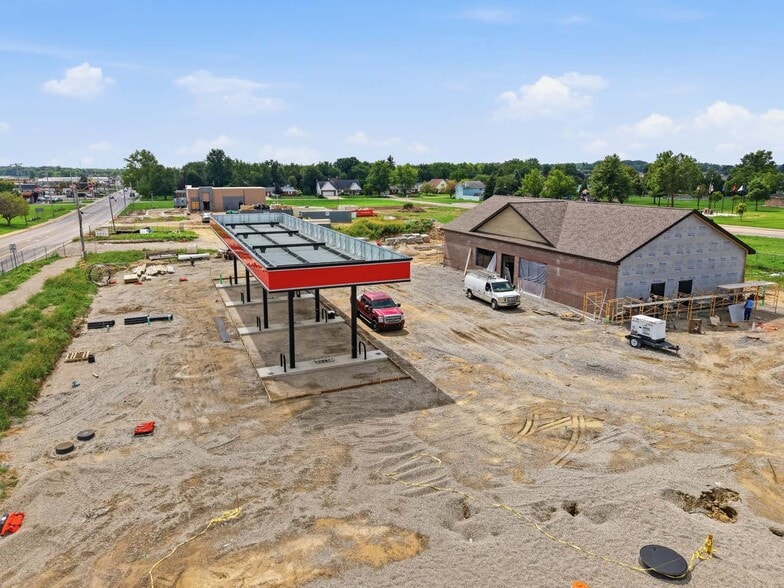 Primary Photo Of 705 S Defiance St, Archbold Service Station For Sale