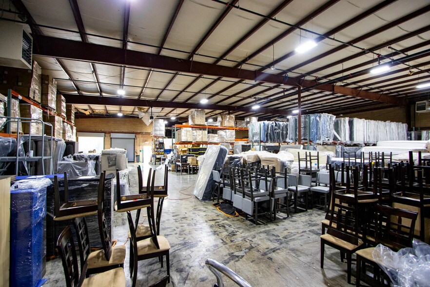 More Photos Of 115 Westpark Blvd, Columbia Manufacturing For Sale