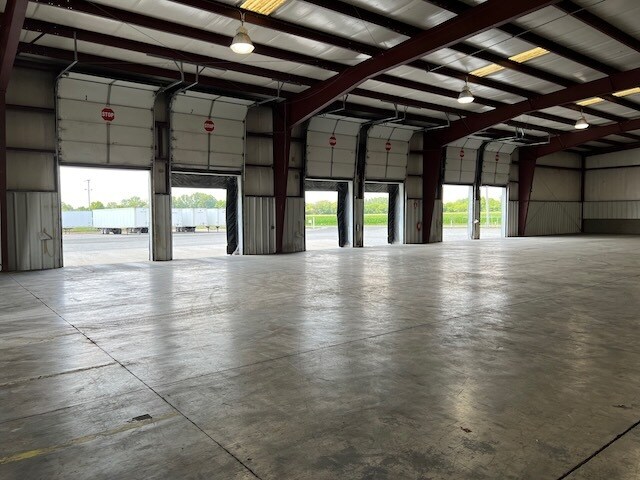 More Photos Of 6915 Urbana Rd, Springfield Warehouse For Lease