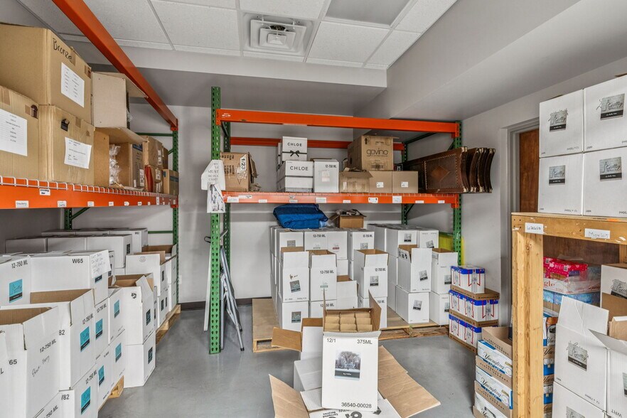 More Photos Of 1720 North Ridge Rd, Findlay General Retail For Sale