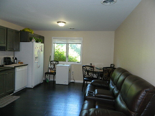 More Photos Of 1046 Terrace Dr, Marion Flex For Sale