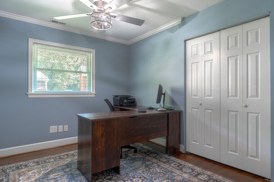 More Photos Of 3042 Brambleton Ave, Roanoke Office Residential For Sale