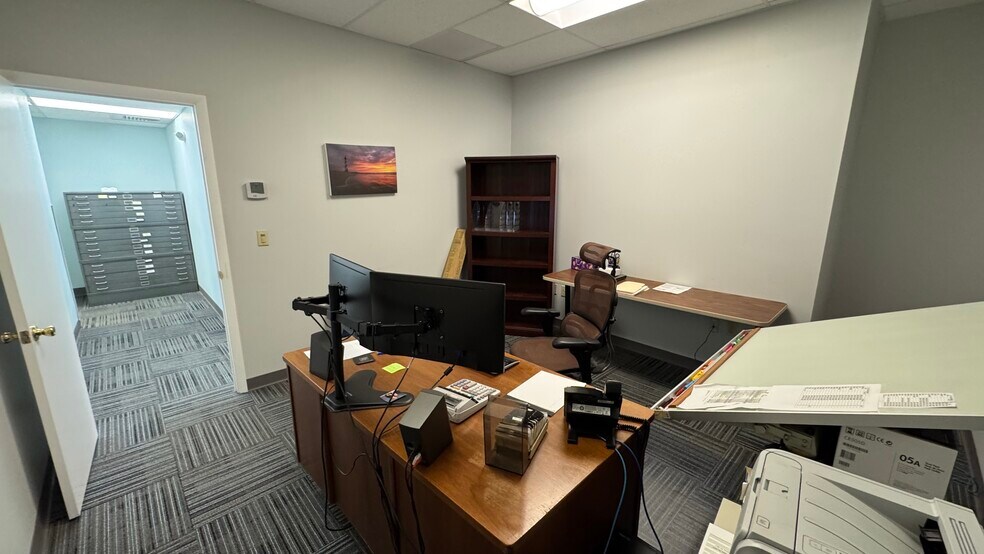 More Photos Of 958 N Penn St, Allentown Warehouse For Sale