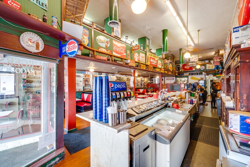 More Photos Of 2130-2134 Main St, Julian Storefront For Sale