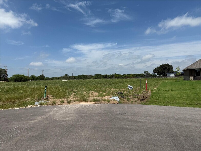More Photos Of TBD Yawney Dr, Lipan Land For Sale