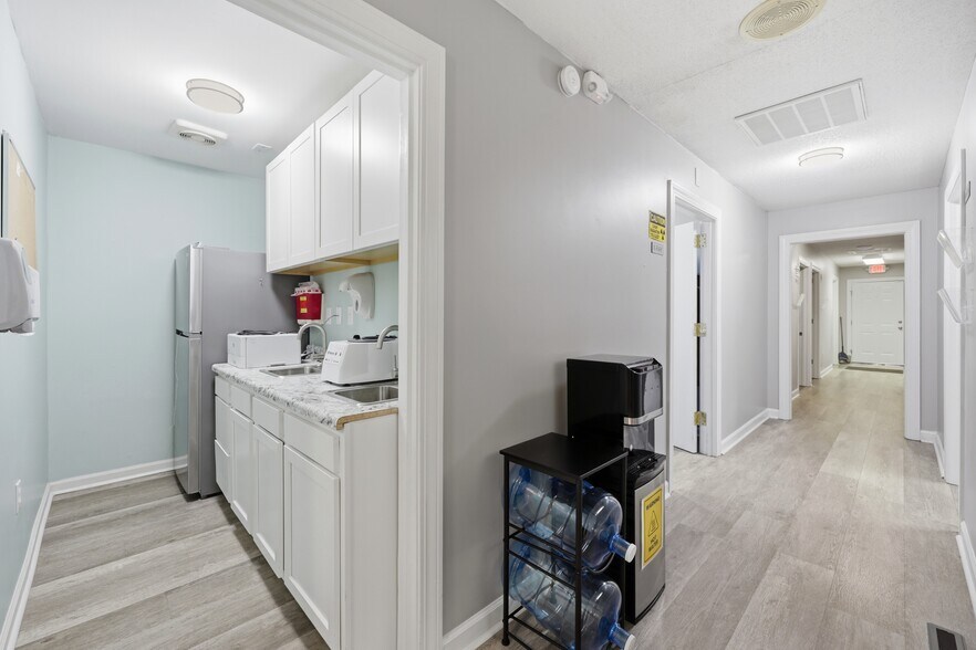 More Photos Of 501 N Main St, Robersonville Office For Sale