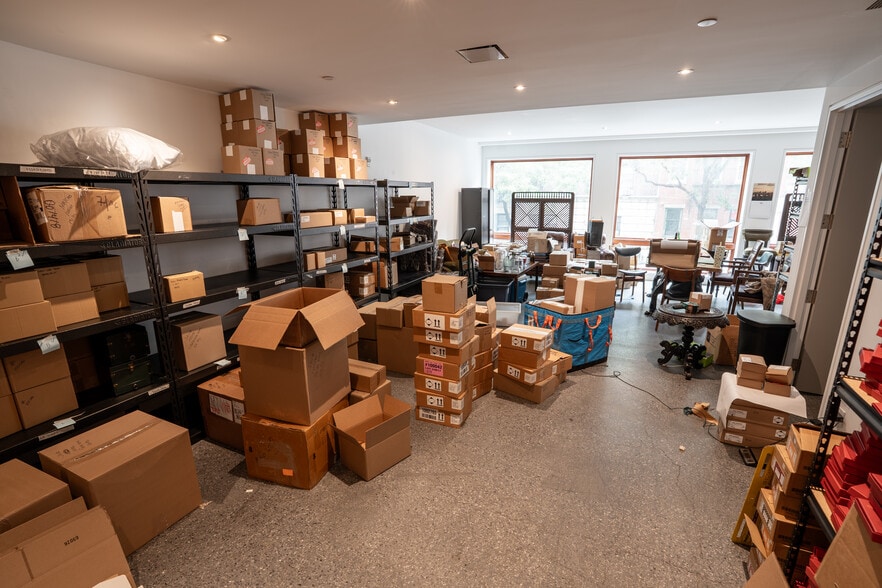 More Photos Of 246 W 16th St, New York Storefront Retail Residential For Lease