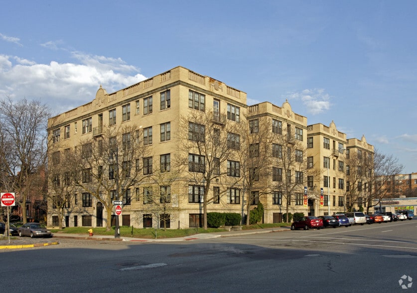 Primary Photo Of , Detroit Multifamily For Sale