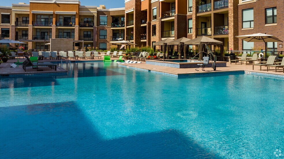 More Photos Of 10401 College Blvd, Overland Park Apartments For Lease