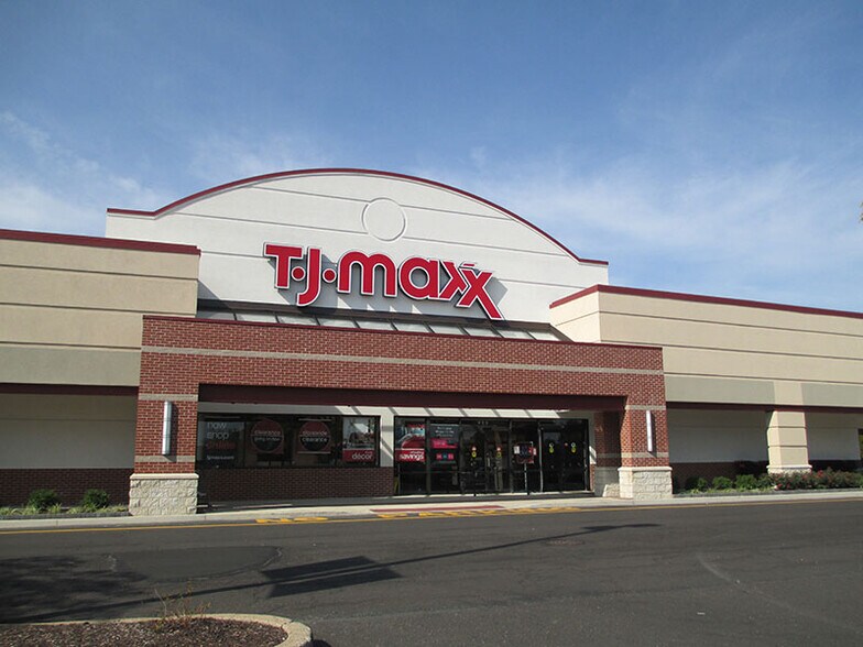 More Photos Of 720-908 W Street Rd, Warminster Unknown For Lease