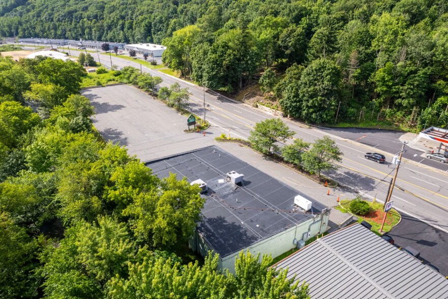 More Photos Of 318 Northern Blvd, Clarks Summit Medical For Lease