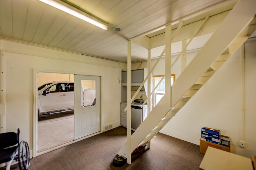 More Photos Of 229 Idaho St, Oshkosh Industrial For Sale