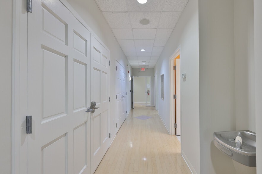 More Photos Of 1900 E Bay Dr, Largo Medical For Sale