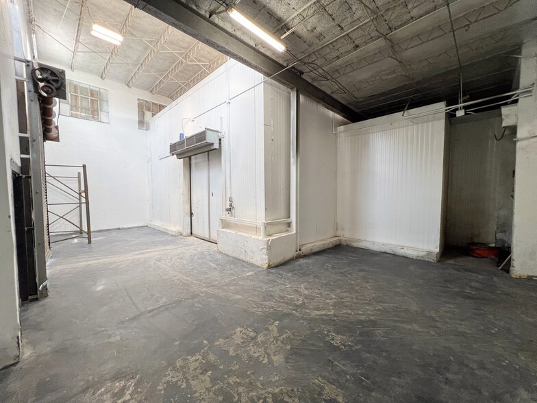 More Photos Of 1305 S Brazos St, San Antonio Refrigeration Cold Storage For Lease