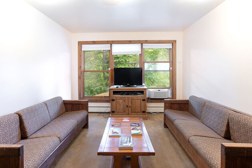 More Photos Of 2049 S Undermountain Rd, Sheffield Schools For Sale