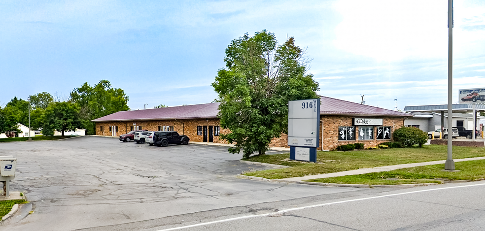 Primary Photo Of 916 W Coliseum Blvd, Fort Wayne Medical For Lease