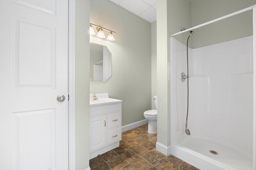 More Photos Of 317 Sylvan St, Chattanooga Office For Sale