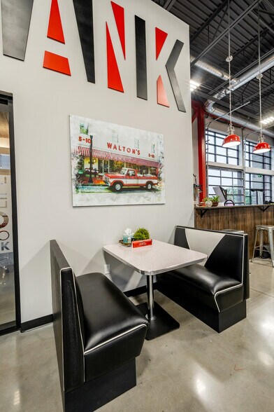 More Photos Of 205 SE 22nd St, Bentonville Loft Creative Space For Lease