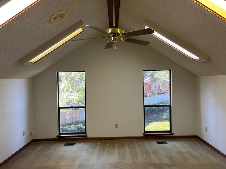 More Photos Of 2809 Blanding Blvd, Middleburg Office For Sale