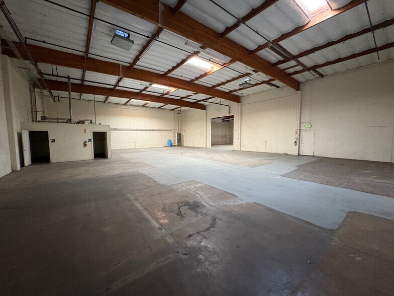 More Photos Of 3405 Standish Ave, Santa Rosa Warehouse For Lease
