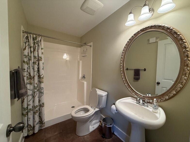 More Photos Of 100-126 Island Professional Park, Saint Simons Island Office For Sale