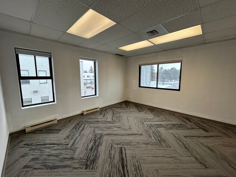 More Photos Of 38 Antares Dr, Ottawa Light Distribution For Lease