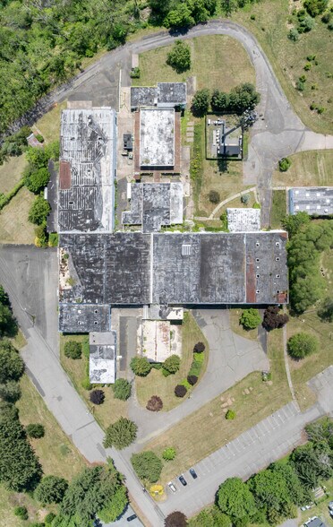 More Photos Of 110 Woodfern Rd, Branchburg Warehouse For Sale