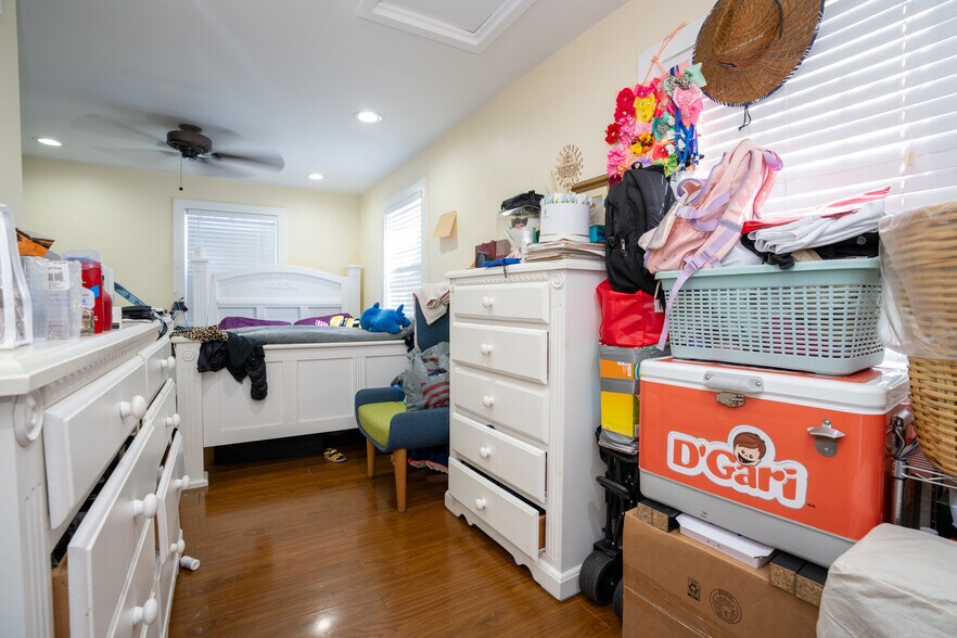 More Photos Of 1412 W Florence Ave, Los Angeles Apartments For Sale