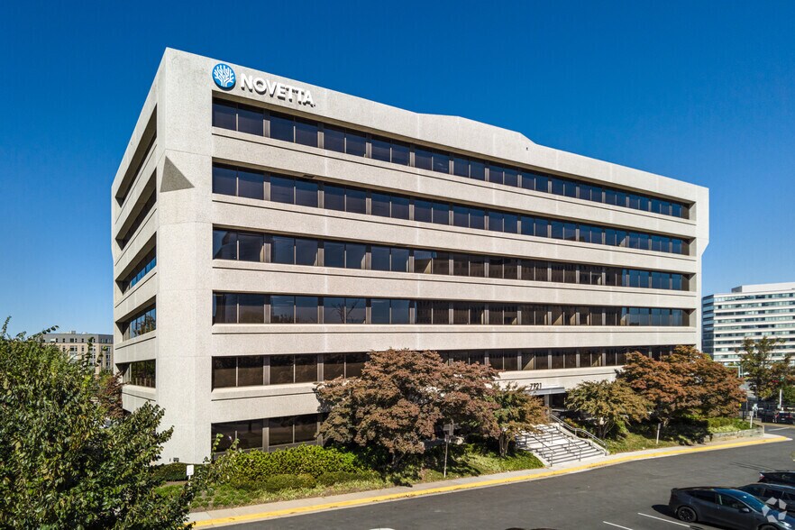 More Photos Of 7927 Jones Branch Dr, McLean Unknown For Lease