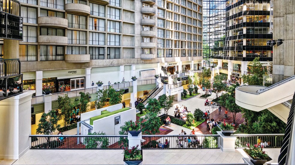 More Photos Of 600 N Pearl St, Dallas Office For Lease