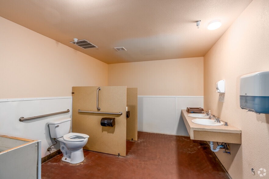 More Photos Of 4528 Pacific Ave SE, Lacey Daycare Center For Lease
