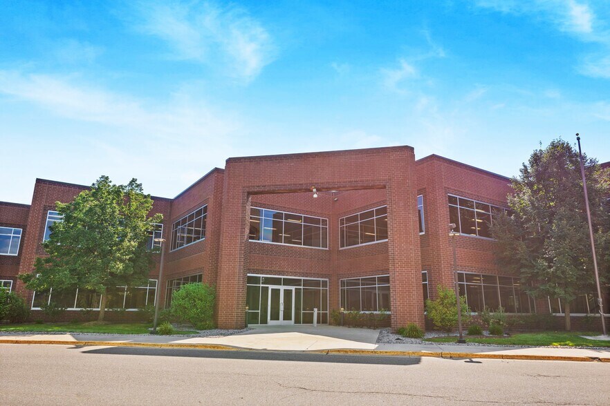 Primary Photo Of 12125 Technology Dr, Eden Prairie Research And Development For Lease