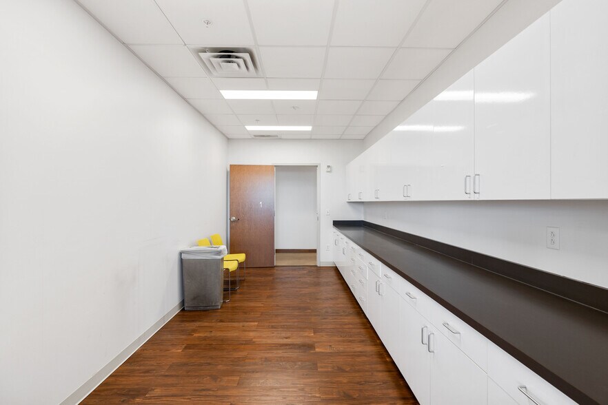 More Photos Of 1403-1405 W 2200 S, Salt Lake City Office For Lease