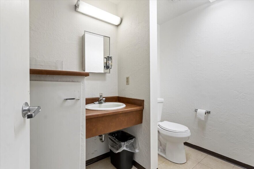 More Photos Of 152 W Burton Ave, Salt Lake City Office For Sale