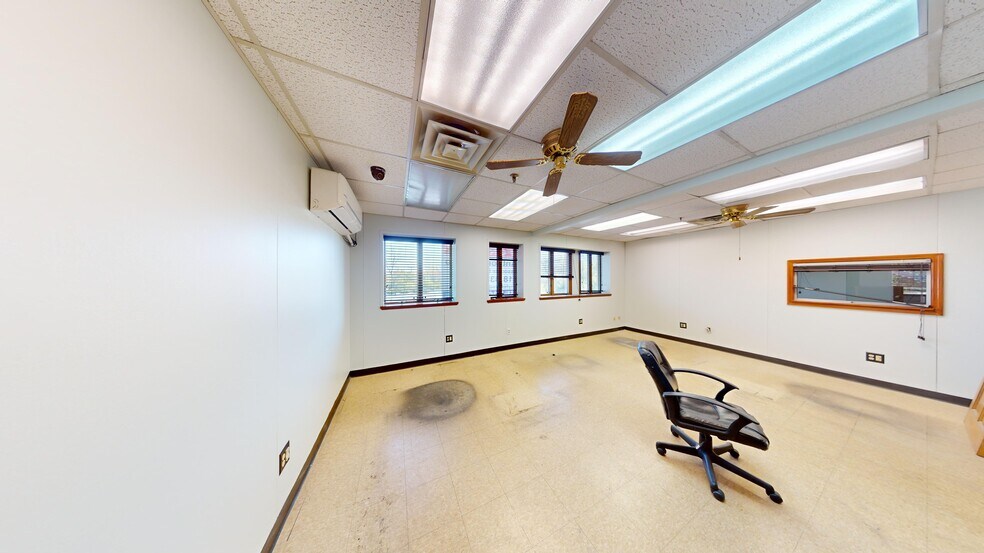 More Photos Of 2200 Arthur Kill Rd, Staten Island Distribution For Lease