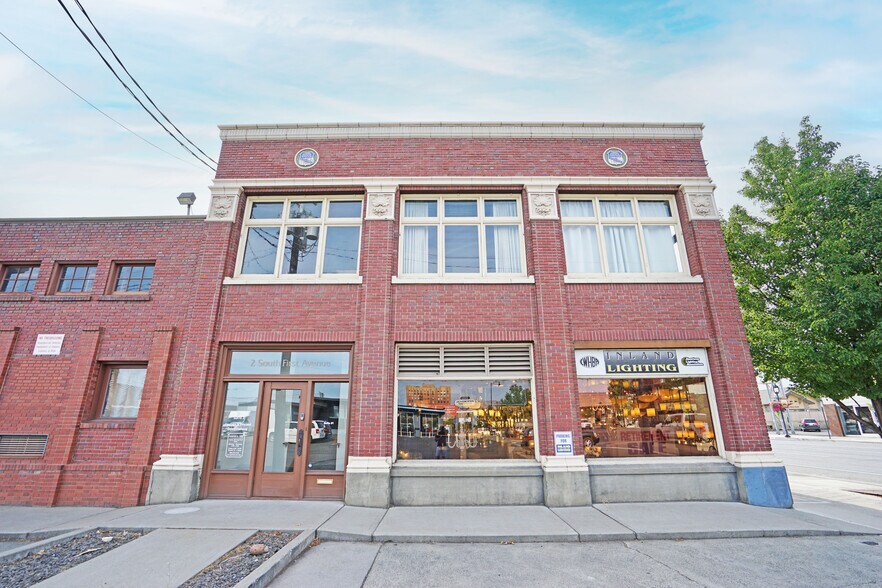 More Photos Of 104 W Yakima Ave, Yakima General Retail For Lease