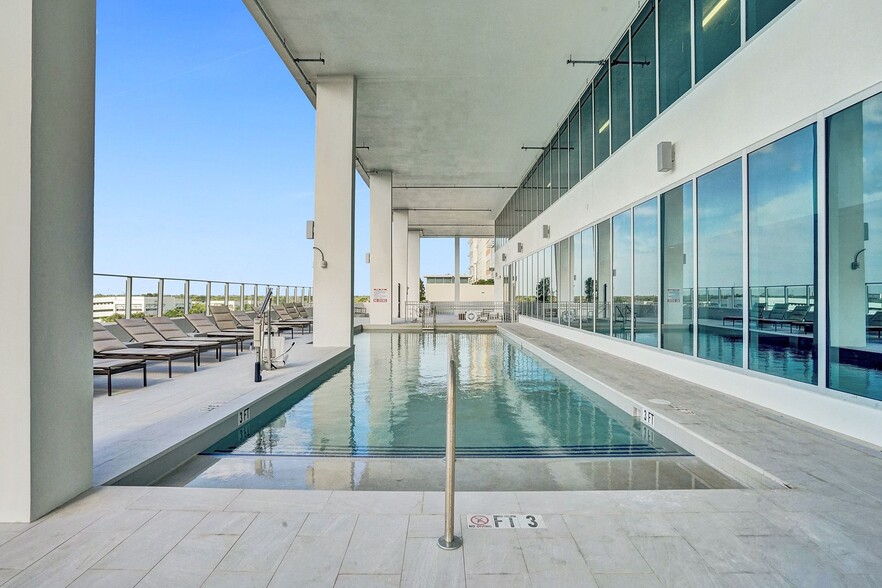 More Photos Of 2820 NE 214th St, Aventura Loft Creative Space For Sale