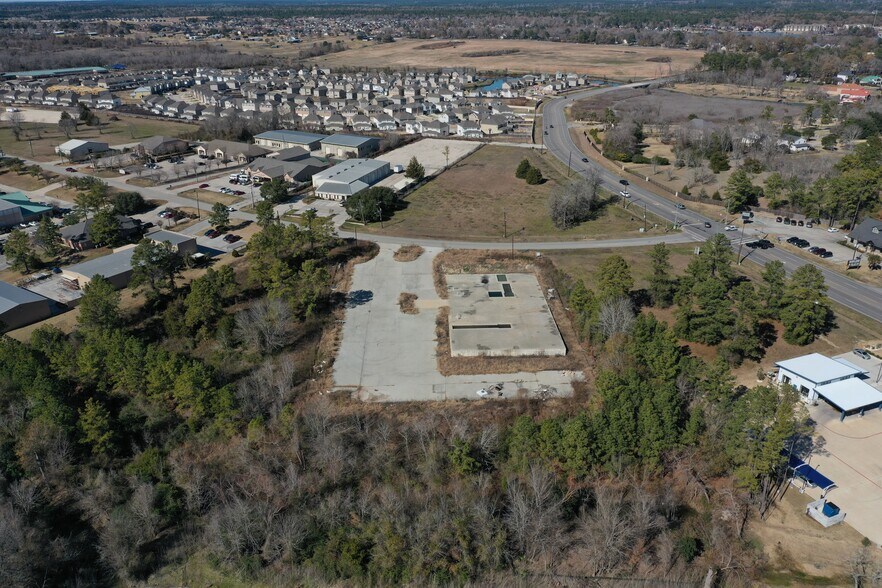 More Photos Of 18905 Freeport Dr, Montgomery Land For Sale