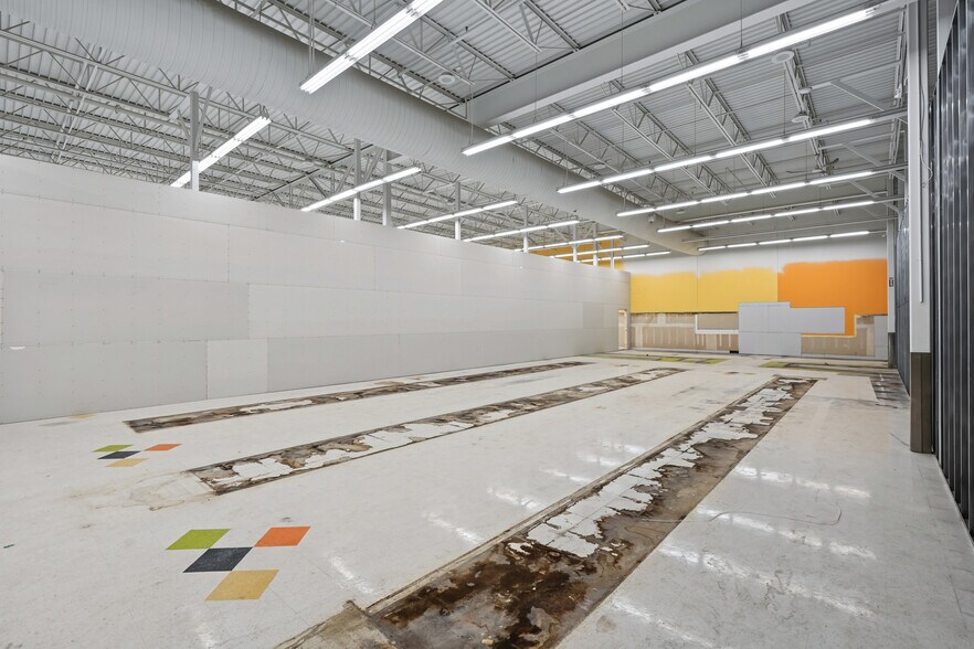 More Photos Of 17158 County Highway J, Chippewa Falls Supermarket For Lease