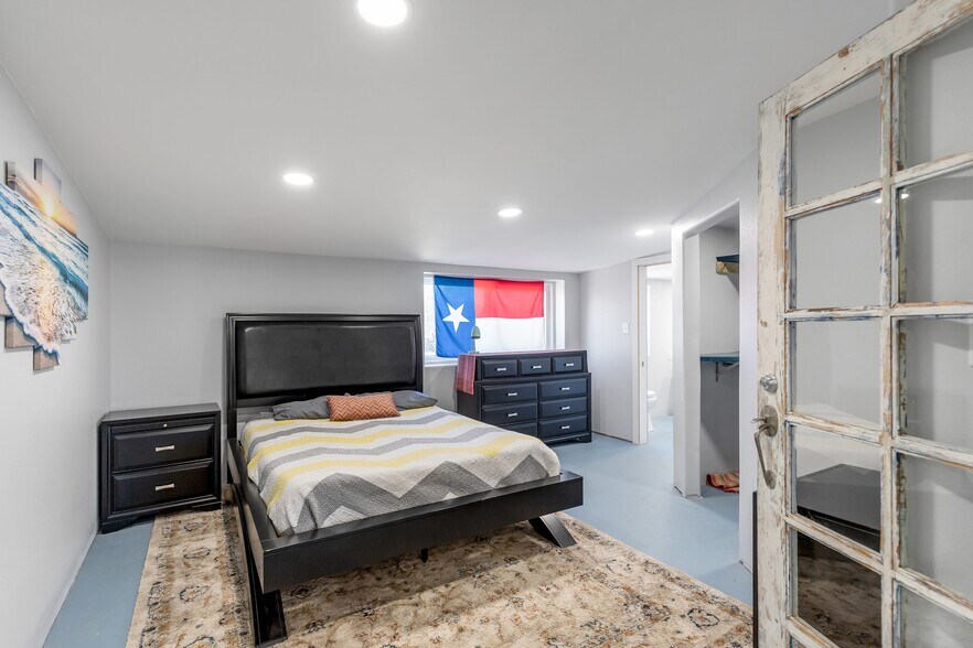 More Photos Of 1374 State Hwy 71, Bastrop Flex For Lease