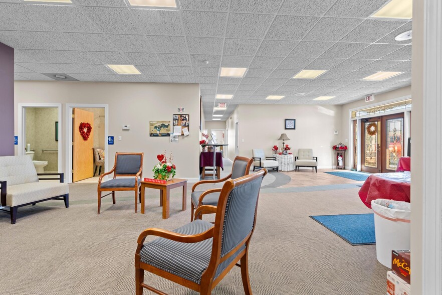 More Photos Of 6540 Brevard Rd, Etowah Office For Sale