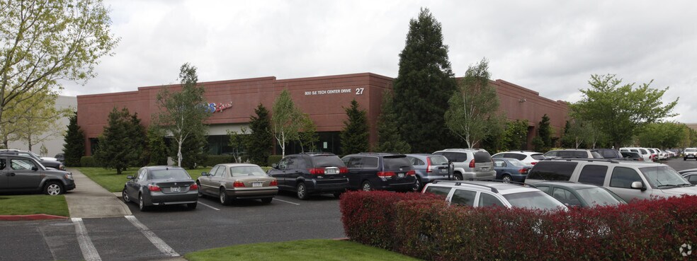 Primary Photo Of 800 SE Tech Center Dr, Vancouver Showroom For Lease