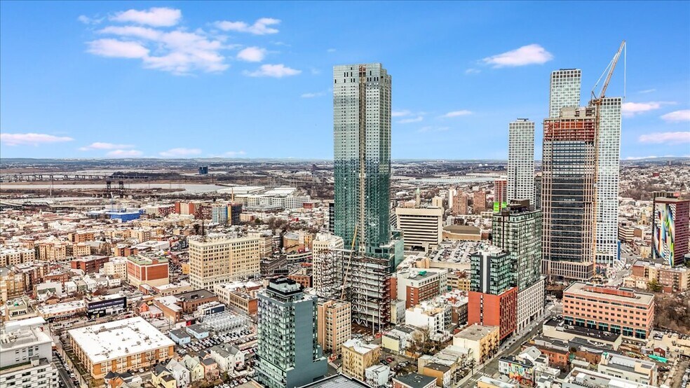 More Photos Of 900 Bergen Ave, Jersey City Apartments For Sale