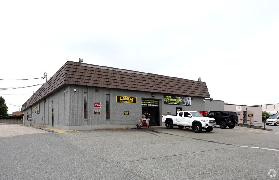 Primary Photo Of 11 Comstock Pky, Cranston Freestanding For Lease