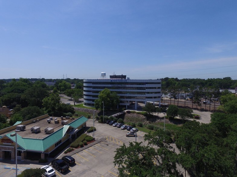 More Photos Of 2431 S Acadian Trwy, Baton Rouge Office For Lease
