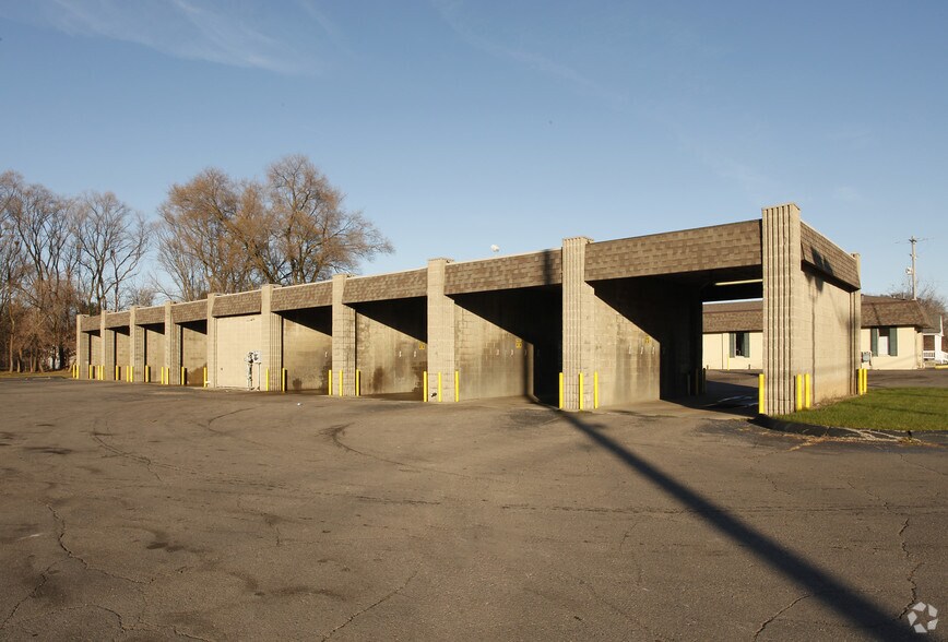Primary Photo Of 3269 Richfield Rd, Flint Carwash For Sale