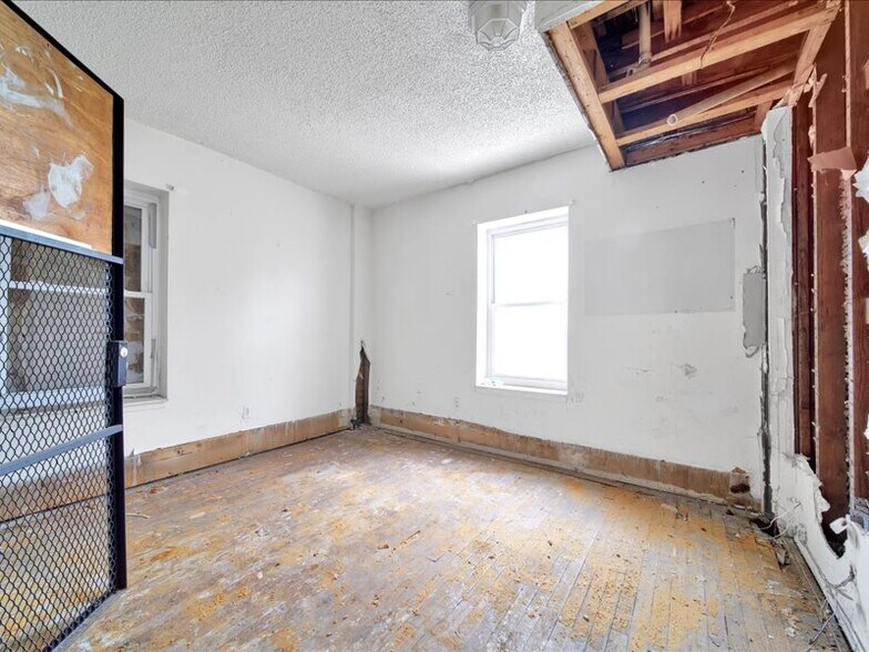 More Photos Of 280 Richton St, Highland Park Apartments For Sale