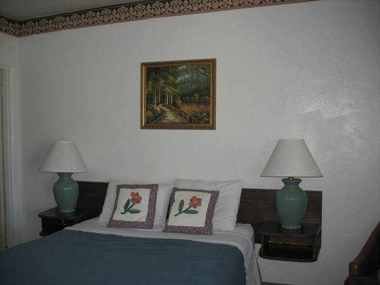 More Photos Of 1627 SE Stephens St, Roseburg Hotel For Sale